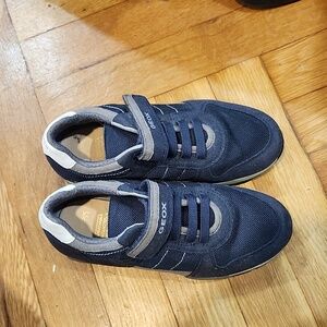 Geox brand new never worn navy sneakers size 1 boys